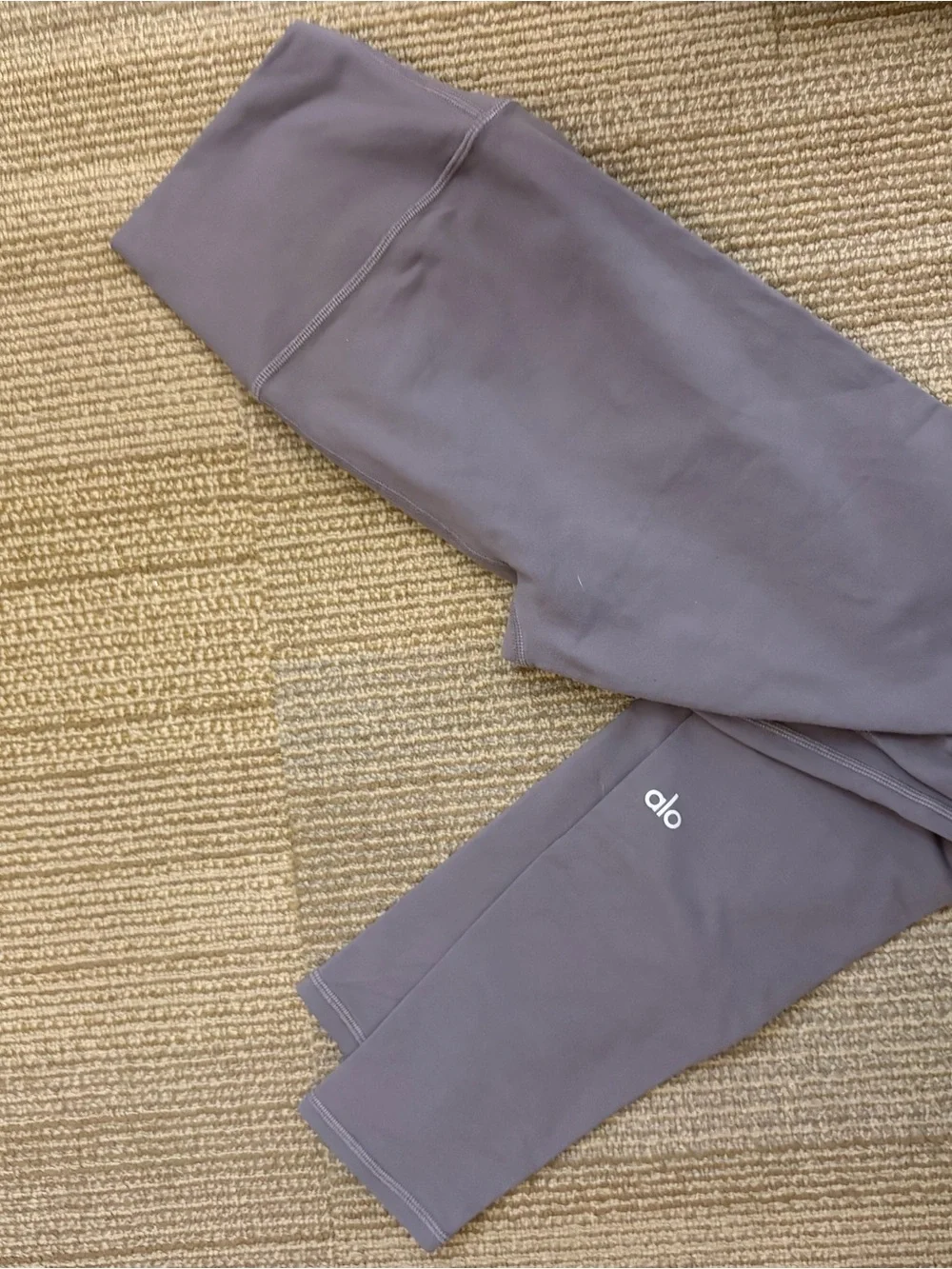Alo Leggings